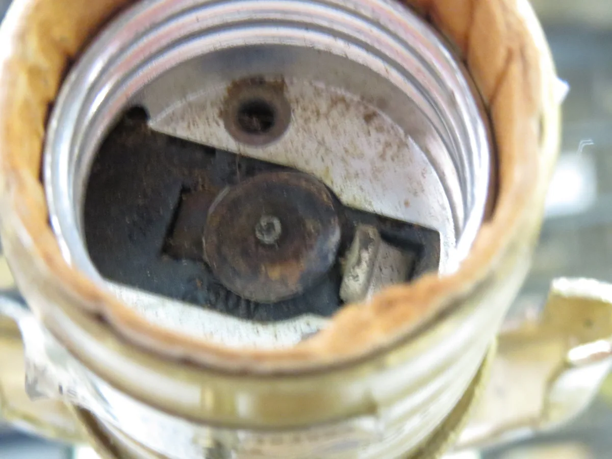 corroded lamp socket thread repair