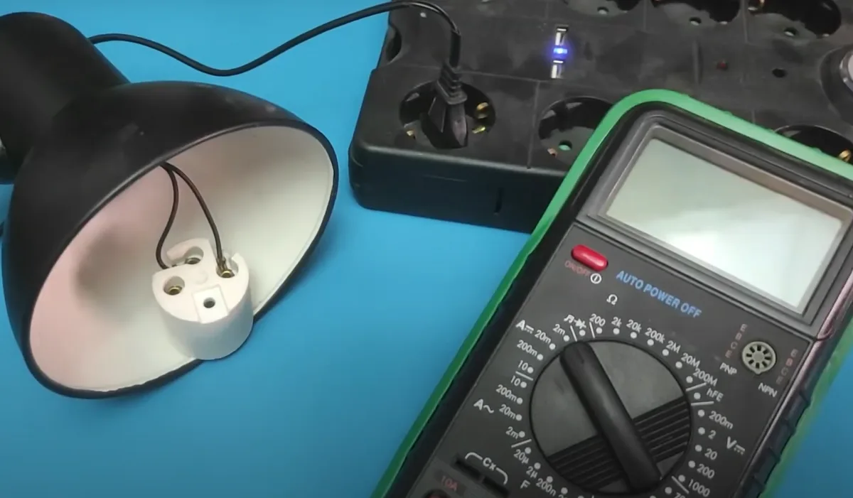 hot neutral wire identification