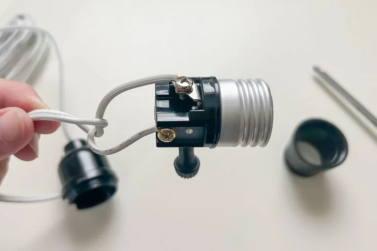 lamp socket wire terminal transfer