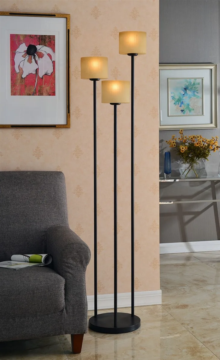 one floor lamp head is a different color